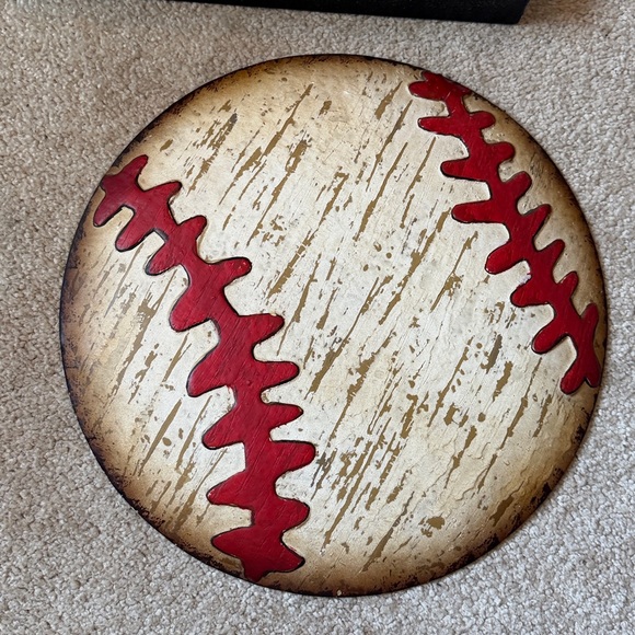 Baseball decor - Picture 2 of 5